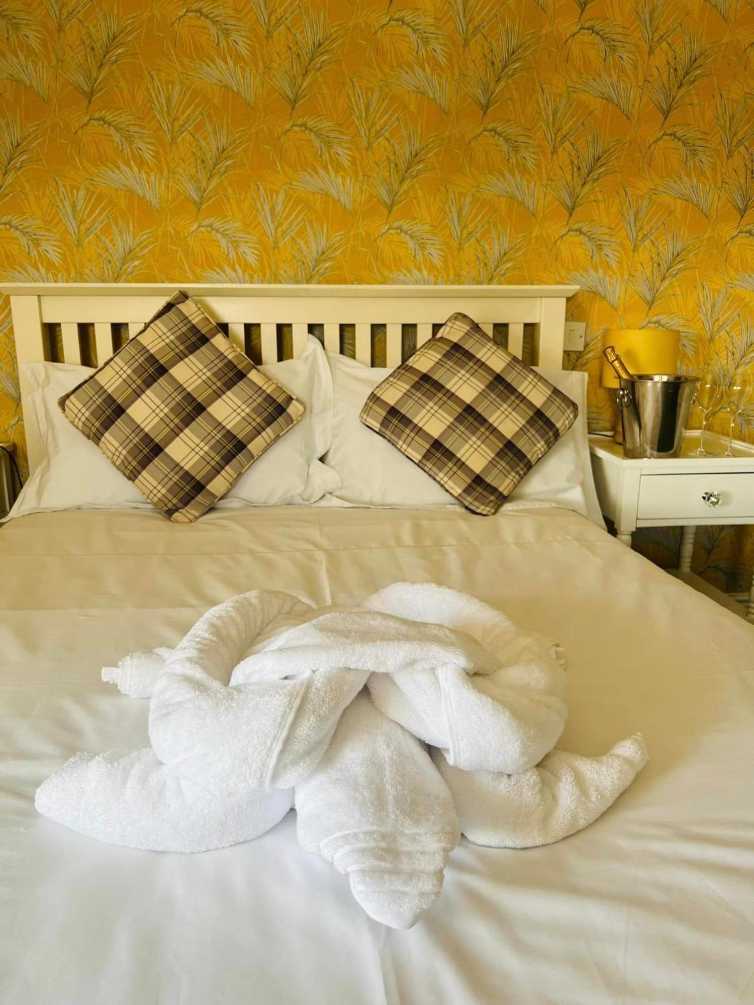 The Shoulder At Hardstoft Hotel ภายนอก รูปภาพ